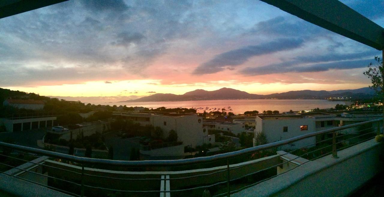 Apartamento Vue Magnifique Sur Baie Ajaccio Porticcio  Exterior foto